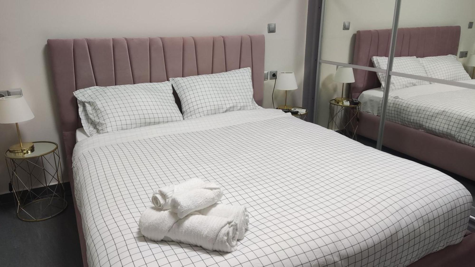 Ermou Downtown Suites By Athens Urban Retreat Ngoại thất bức ảnh