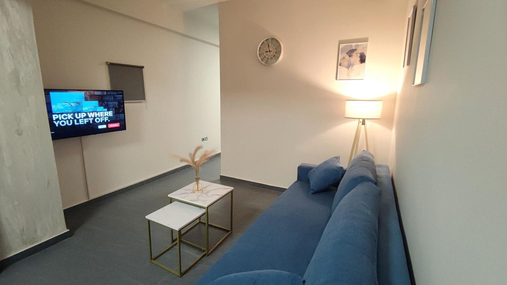 Ermou Downtown Suites By Athens Urban Retreat Ngoại thất bức ảnh