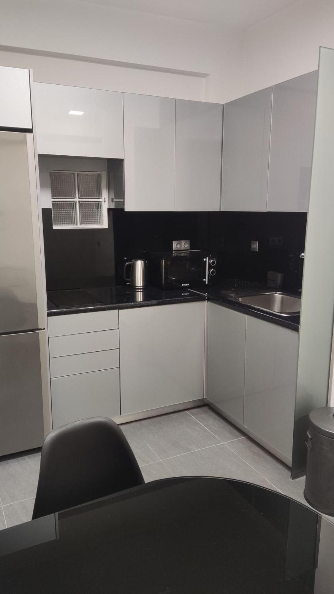 Ermou Downtown Suites By Athens Urban Retreat Ngoại thất bức ảnh
