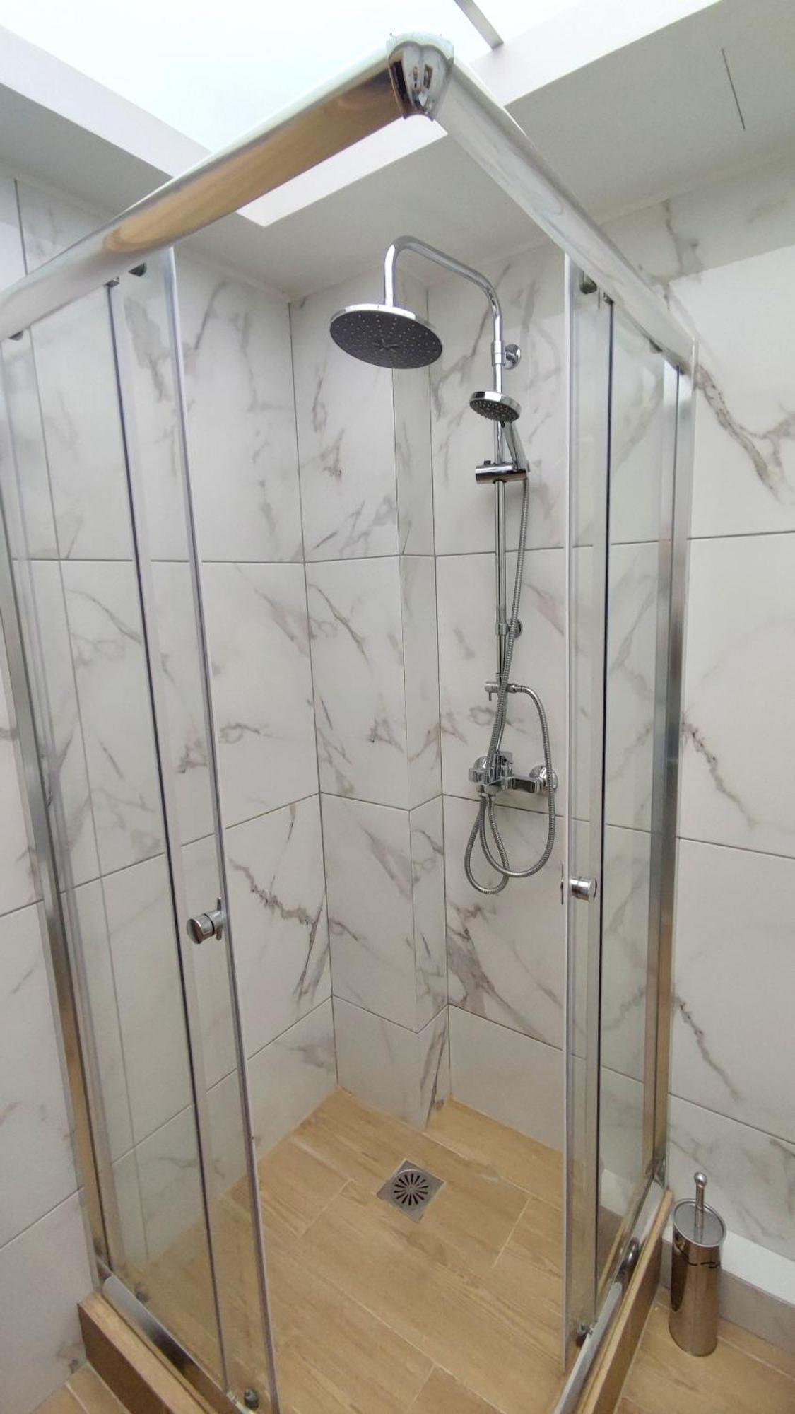 Ermou Downtown Suites By Athens Urban Retreat Ngoại thất bức ảnh